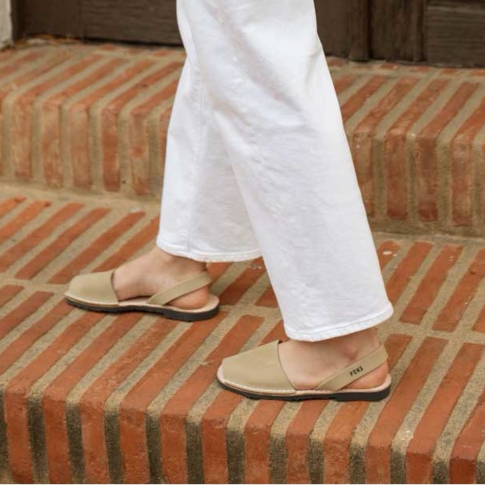 Stylish Tan Sandals for Women